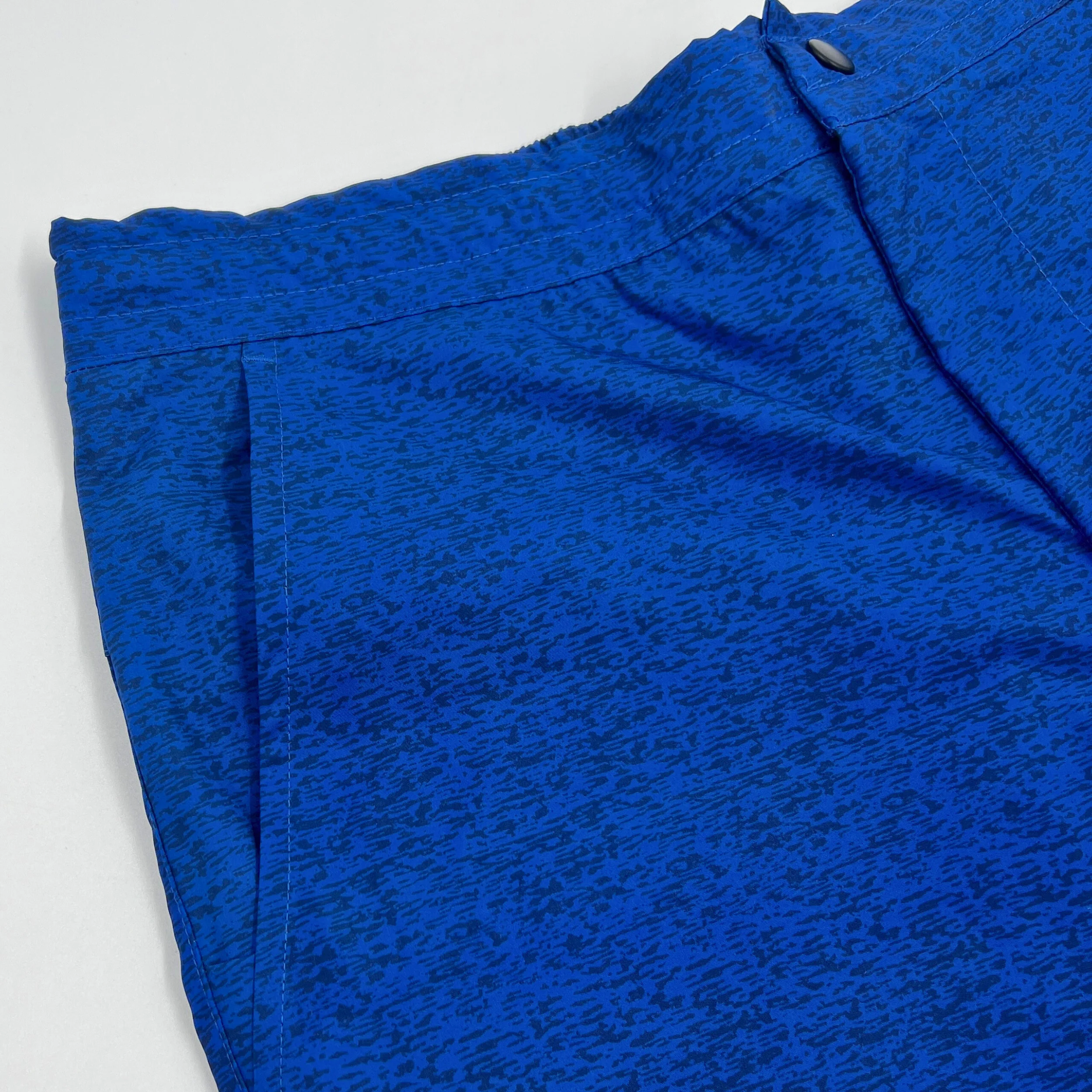 Buffalo Bills Heathered Team Color Hybrid Walking Shorts - Image 5