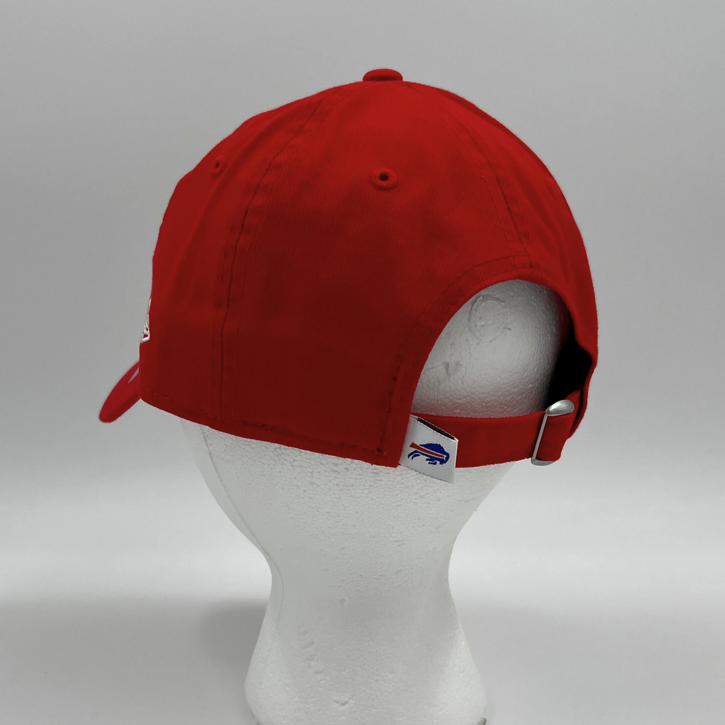 Women's New Era 9TWENTY Bills Charging Buffalo Red Adjustable Hat - Image 5