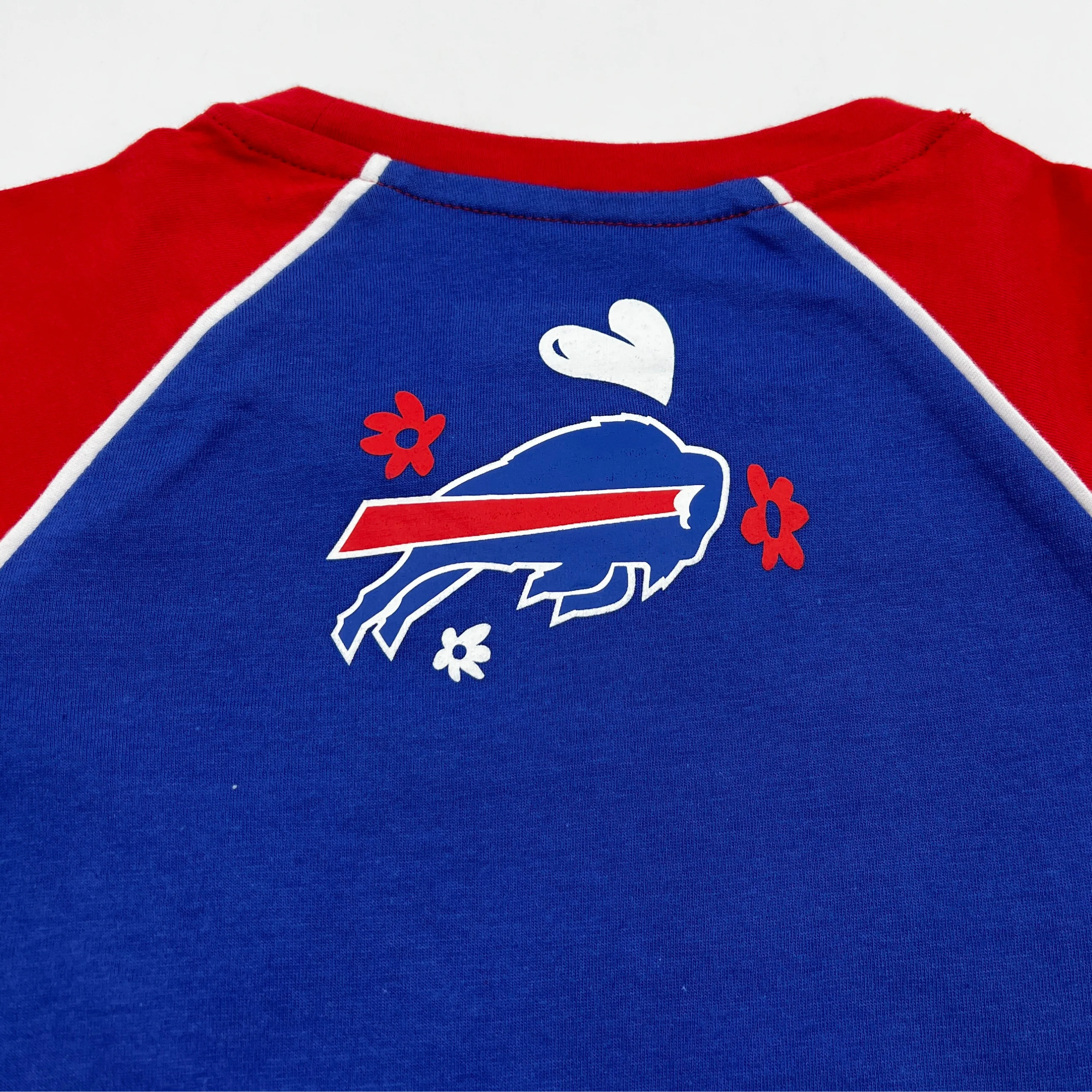 Youth Girls New Era Bills Smiling Cap on a Skateboard Short Sleeve Shirt - Image 5